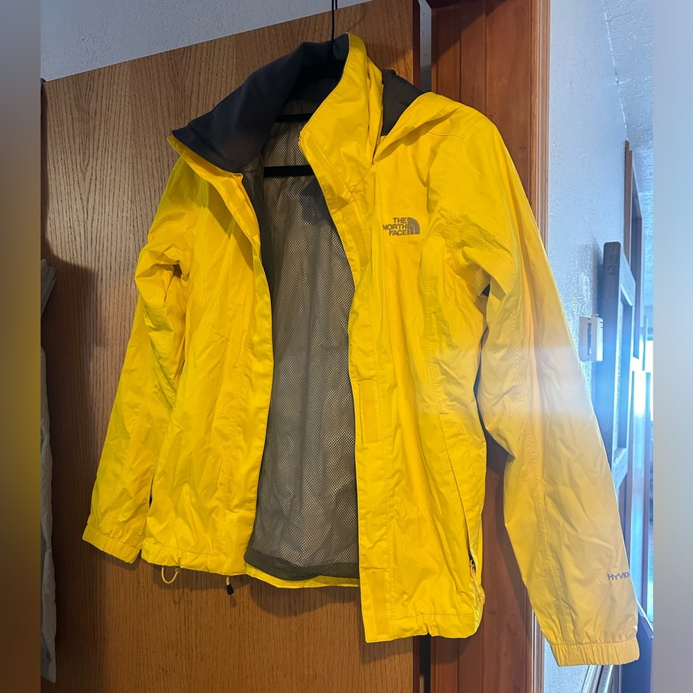 Size small yellow Northface rain jacket